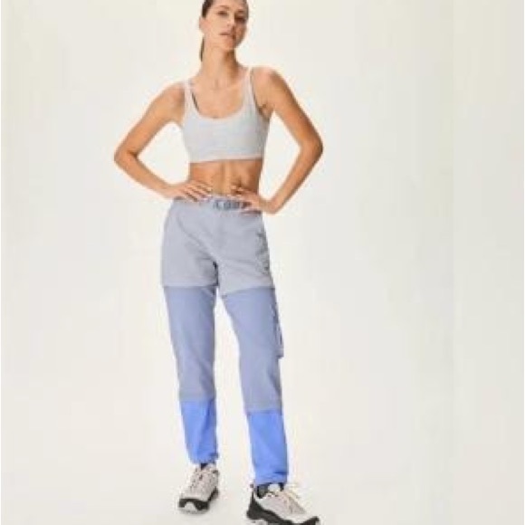 Name
Outdoor Voices Women's RecTrek Zip-Off Pant, large - Picture 1 of 8